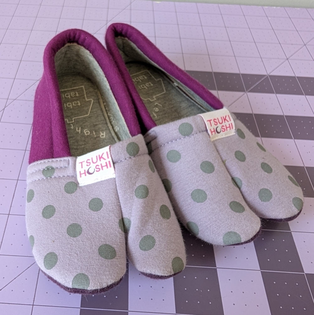 Tsukihoshi Tabi-Tabi Kid's Split-Toe slippers size S (11.5) 7" purple girl's